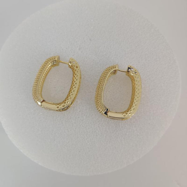 Golden Lattice Hoops